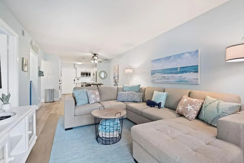 Just Beachy Hilton Head Island Apartment